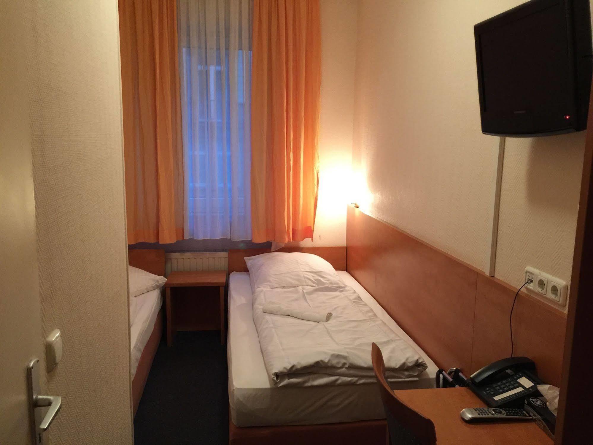 Hotel Union Frankfurt am Main Ngoại thất bức ảnh